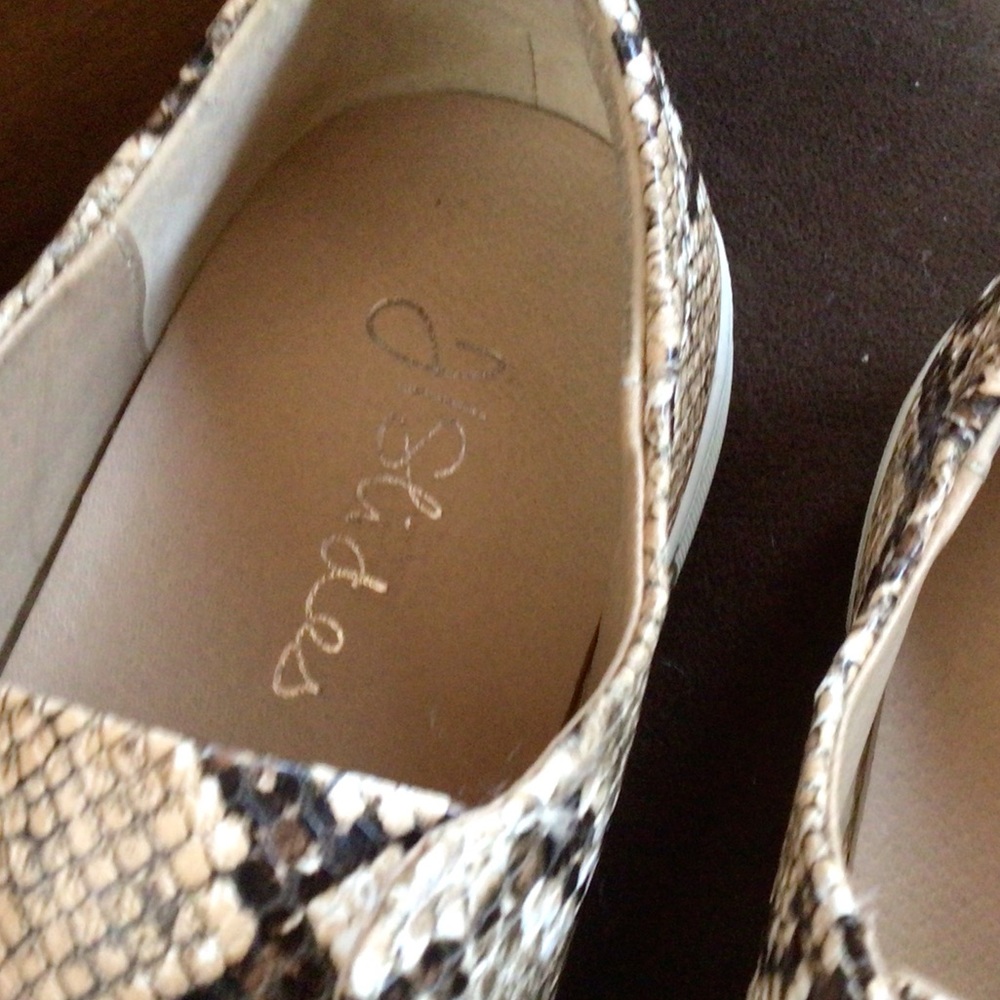 J Slides Snake Print Platform Sneakers Size 8 - image 4